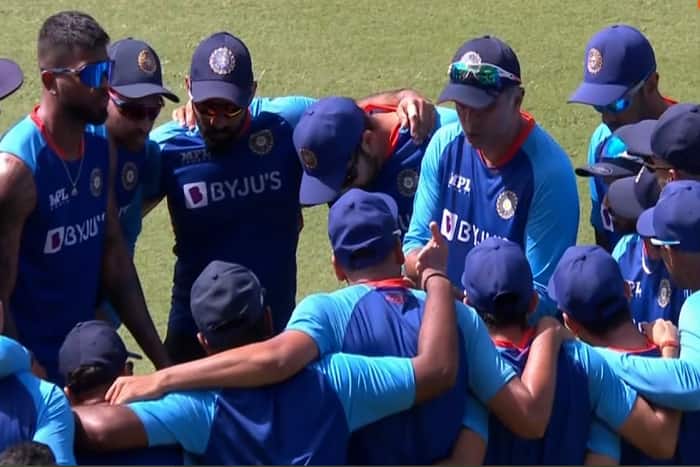 IND v WI: टीम इंडिया की प्लेइंग XI में इस खिलाड़ी को देख भड़के पूर्व कप्तान, द्रविड़ पर साधा निशाना